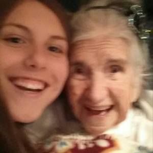 Meet your Posher, Raquel